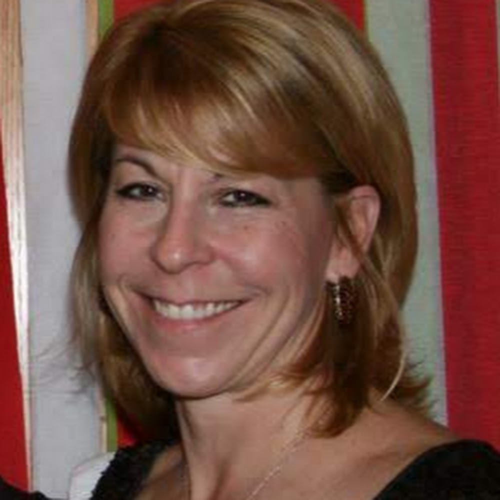 Meet your Posher, Carolyn